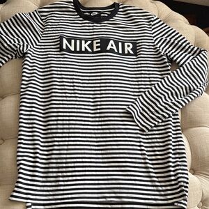 Nike Air Black and White Striped Long Sleeve Shirt